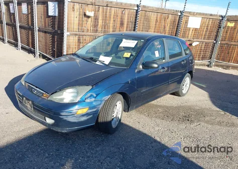 2004 Ford Focus Zx5 из США, поврежденный, VIN 3FAFP37324R127593